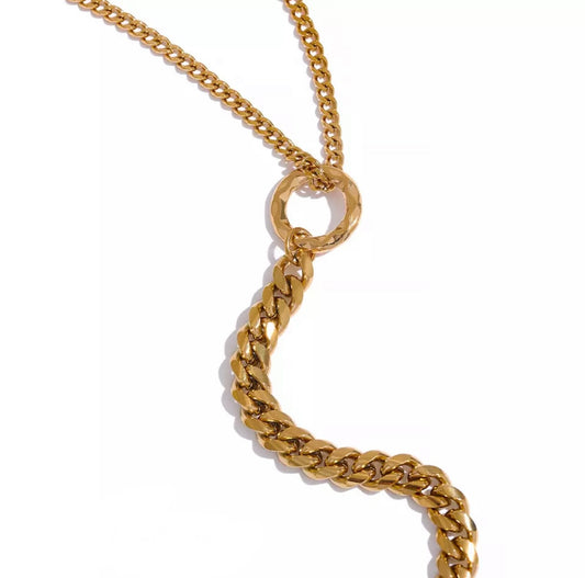 Ema gold necklace